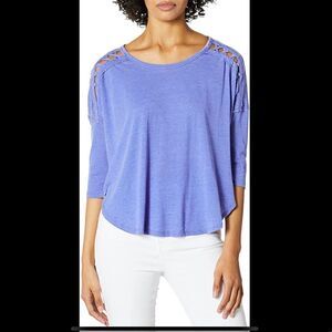 Betsy Johnson cross cross cutout tee. Small